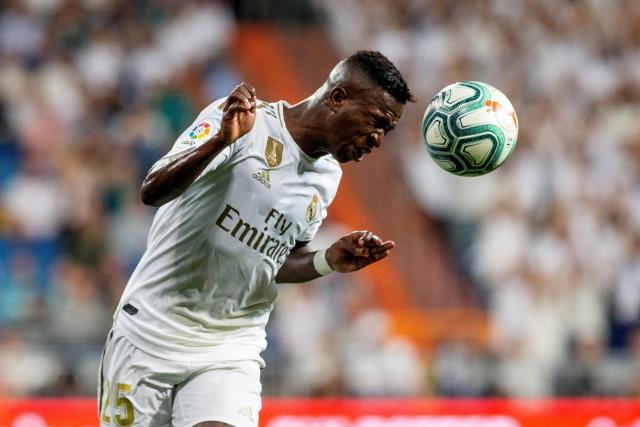 姚明父母现场助阵 苏州肯帝亚赢下关键卡位战