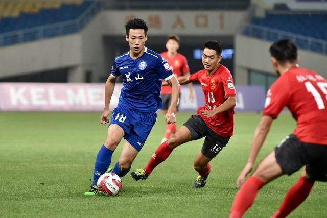 恩比德11分76人负热火 拉文末节6三分公牛取胜