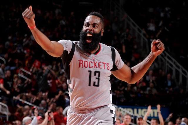 戴奇：阿什利扬对切尔西时扭伤脖子 将缺阵踢曼城