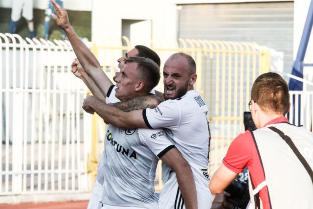 福克斯31分国王终结魔术5连胜 尼克斯力克篮网